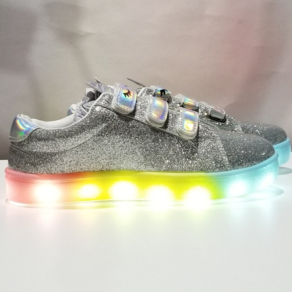Big Girls Light Up Ombre Unicorn Sneakers Size 2 Silver Brand New - Picture 2 of 10